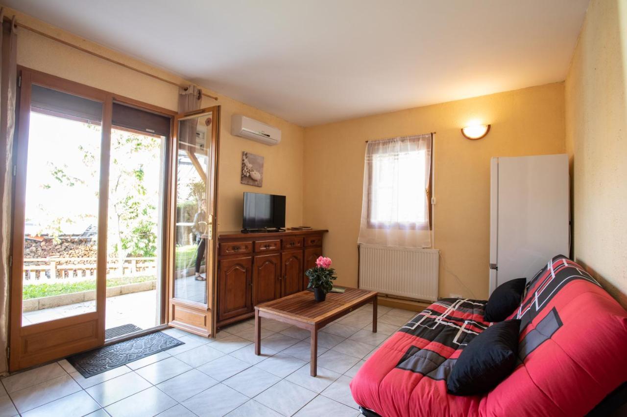 Апартаменты Le Mont Guillaume - 1 Chambre Terrasse Et Jardin Saint-Andre-d'Embrun Экстерьер фото