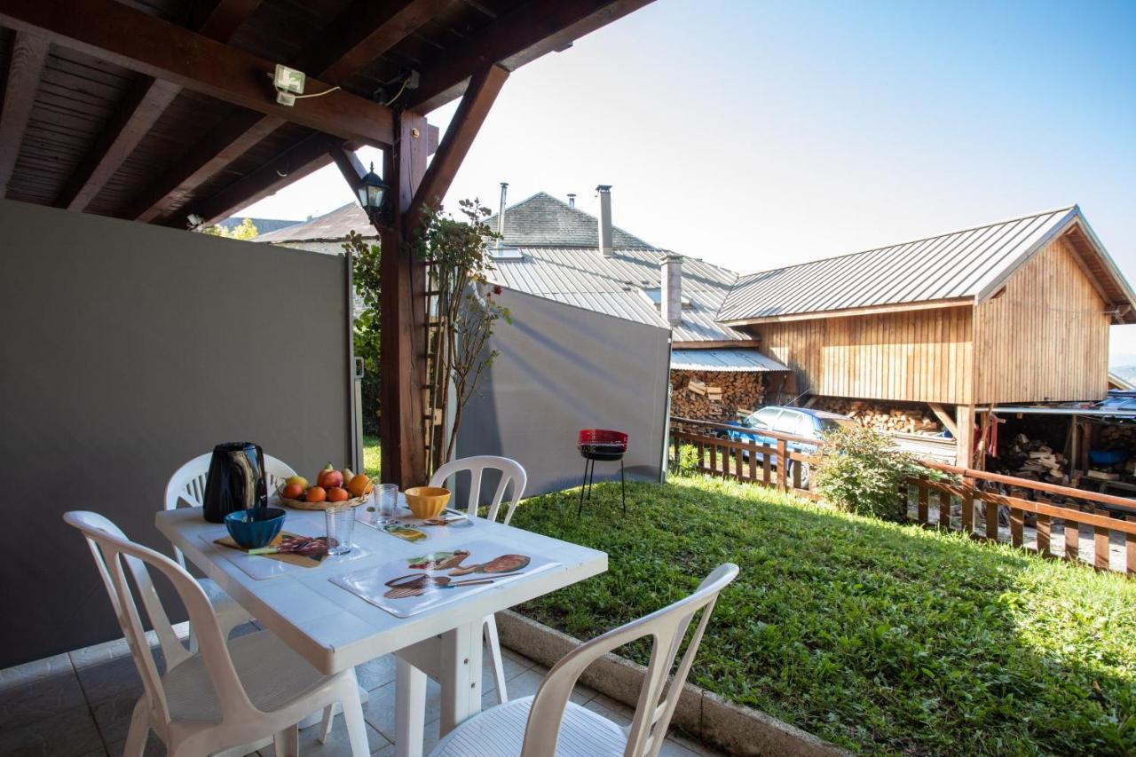 Апартаменты Le Mont Guillaume - 1 Chambre Terrasse Et Jardin Saint-Andre-d'Embrun Экстерьер фото